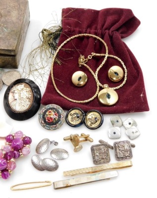 A group of costume jewellery and effects, comprising jadeite necklace, stone set bar brooches, clip on earrings, black frame cameo brooch, gents cuff links, silver cuff links, dress necklaces, etc. (a quantity) - 2