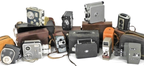 Cine and 8mm film cameras, including Bell and Howell and Admica 8F, Eumig, and a Ditmar camera. (a quantity)