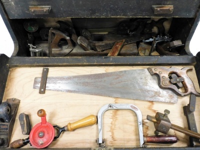 A carpenter's tool chest, with a drop down front opening to reveal three drawers, and contents of moulding planes and other tools, 81cm wide. - 3