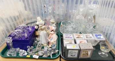 Various glassware, to include decanters, a pair of Edinburgh Crystal brandy balloons, boxed, various Swarovski style animals, a quantity of boxed crystal collection animals, lead crystal bowl, 20cm diameter, Staffordshire flat back group, Lladro style fig