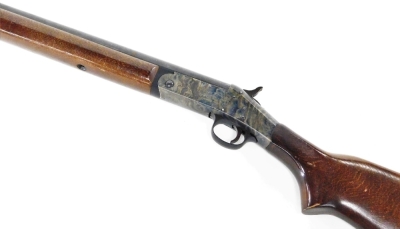 A single barrel 12 bore shotgun by Harrington & Richardson Inc, USA, model 176, patent no. 3988848, serial no. AU543012, barrel 92cm. NB. A current valid Registered Firearms Dealer Certificate will be required to view and bid for this lot. For Sale by T - 2