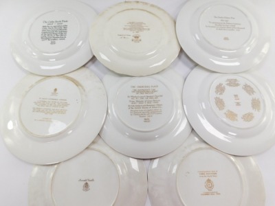 A group of collectors plates, comprising a Royal Worcester Arundel Castle cabinet plate, Royal Worcester York Minster from the north west, Wedgwood Saint Pauls Cathedral limited edition number 482/2500, a Spode Churchill plate, limited edition number 2810 - 3