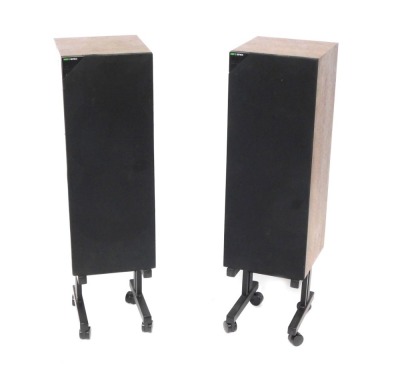 A pair of KEF C40 Series speakers and brackets, 100w.