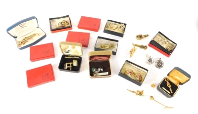 Various Spanish cufflinks, to include Raging Bull, 2cm wide, bull tie clip, various other cufflinks, etc. (a quantity, boxed)