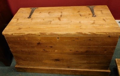 A planked pine trunk or blanket box, 107cm wide.