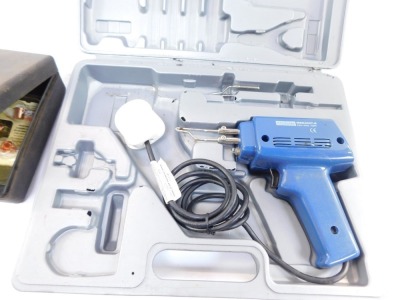 Automobile parts and accessories, comprising a Challenge MSK2437G hot air gun, and a group of replacement Hypotherm caps. (2 boxes) - 3