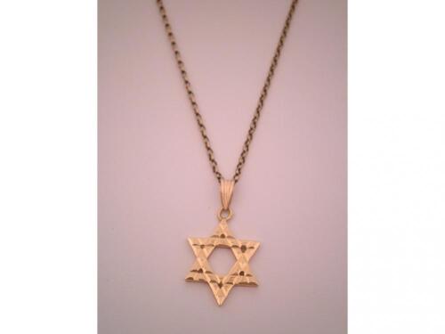 A 9ct gold belcher chain with attached Star of David pendant