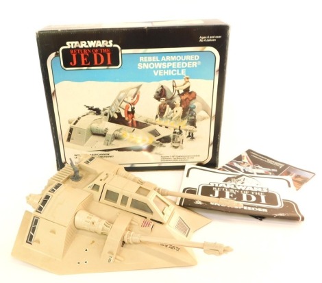 A Star Wars French Return of the Jedi Rebel Armoured Snow Speeder vehicle, 1983 copyright. (boxed)