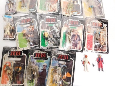 Various Star Wars Kenner Return Of The Jedi figures, to include Wee Quay, Ree Yees, General Madine, Lando Carission in Skiff guard disguise, Biker scout, Bib Fortuna, Rebel Commando, Gamorean Guar, Logray, Chief Chirpa, Admiral Akbar, Boushh etc. with par