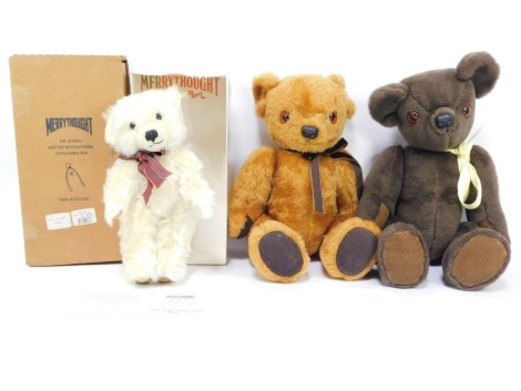 A Merrythought Auld Lang Syne collectors bear, boxed, and two plush teddy bears. (3)