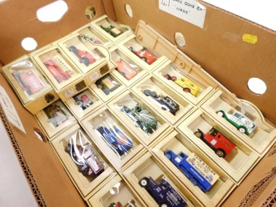 Lledo die cast vehicles, including 1934 Model A4 truck Dunlop Tyres, 1934 Chevrolet van XR Batteries, 1934 Model A4 van GPO, 1920 Model T4 van Lucas, etc., boxed. (41) - 3