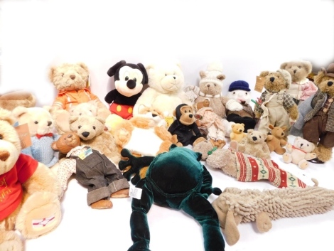 Soft toys, including a fox puppet, air ambulance teddy paramedic, Mickey Mouse, Boyds Libby B Deanford bear, Boyes Andy Bean, Boyes Radcliffe, etc. (2 boxes)