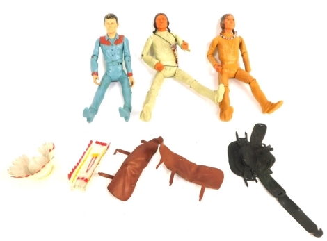 A group of Wild West figures and accessories, with headchiefs and shoes.