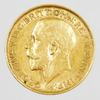 A George V gold full sovereign 1913, 8.0g. - 2