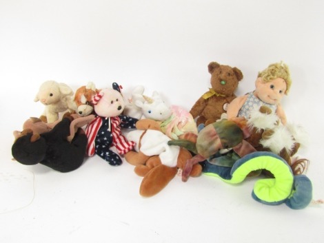 Various dolls, soft toys and teddy bears, TY Beanie baby, various others similar. (a quantity)