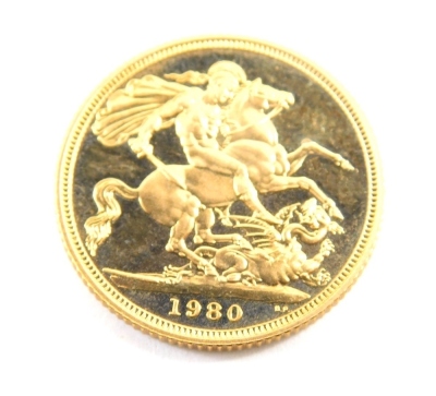 An Elizabeth II gold proof full sovereign, 1980. (cased)