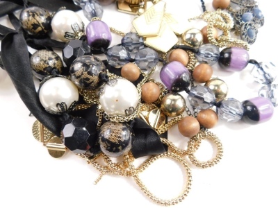 A group of modern costume jewellery, purple stone elongated necklace, ribbon tie necklaces, faux pearls, etc. (a quantity) - 2