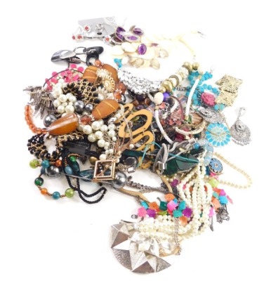 A quantity of modern costume jewellery, beaded necklaces, various necklace and earrings sets, etc. (a quantity)