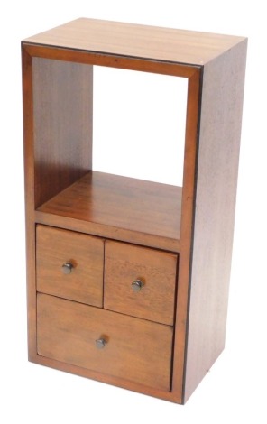 An open cabinet, with two short and long drawer beneath, 82cm high, 45cm wide, 30cm deep, and a freestanding whatnot, with four shelves, 161cm high, 45cm wide, 32cm deep. (2)