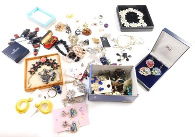 A group of costume jewellery, comprising dress brooches, silver and other dress ring, cased beaded necklaces, modern brands, etc. (a quantity)