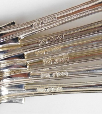 A set of twelve Elizabeth II silver King's pattern tablespoons, Viners Ltd, Sheffield 1965, 35.52oz. - 3