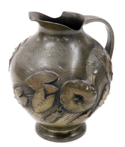 A French Art Nouveau pewter jug, signed Cortosi, of baluster form, cast in relief with convolvulus, 20.5cm high.