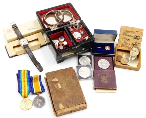 Two World War I medals, awarded to D.A.J.W. Smith, Deckhand Royal Navy Reserve, comprising Victory and War medal, with ribbons, coinage to include crowns, Festival of Britain 1951 coin, a Kelton wristwatch with leather strap, other collectables, etc. (1 t