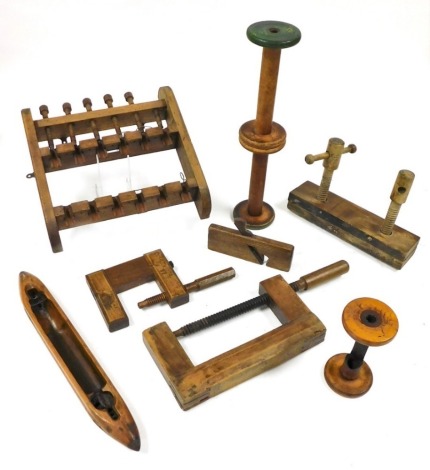 Wooden shuttle, clamp, weaving frame, wooden plane, etc. (a quantity)