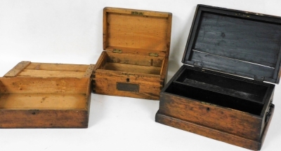 A small stained pine toolbox, with metal handle, indistinct stencil to top, a margarine box, and a small pine box, 40-30cm wide. (3) - 2