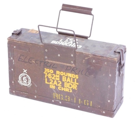 A military ammunition case, numbered 762L2A2, BDRICHR3, 20cm high, 41cm wide, 12cm deep.