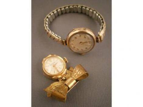 A 9ct gold 1930/40s Swiss wristwatch on expanding bracelet and a bow mounted plated watch