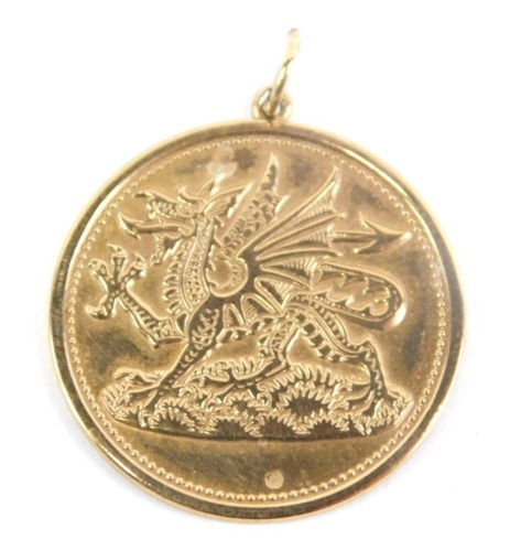 A 9ct gold Welsh Dragon charm, 2cm diameter, 4.9g.