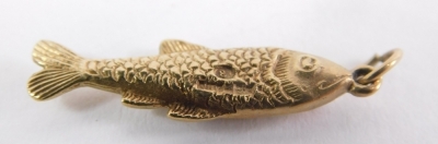 A 9ct gold fish charm, 3cm long, 3.2g. - 2