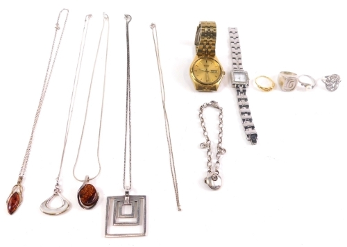 A Seiko wristwatch, with 3cm diameter dial with baton pointer and numerals and date, a Sekonda wristwatch, various 925 silver jewellery, rings, necklaces, amber type pendant, etc. (a quantity)