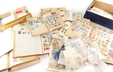 Stamps, a Swiftsure green album, containing a quantity of world used collectors stamps, etc., Czechoslovakia, Canada, Belgium, Australia, mid 20thC and later, a universal album, other collectors stamps, GB Queen Elizabeth II purple backs and other accumul