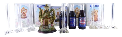 Various stem vases, commemorative beer, boxed Michael Angelo teapot houses, etc. (a quantity)