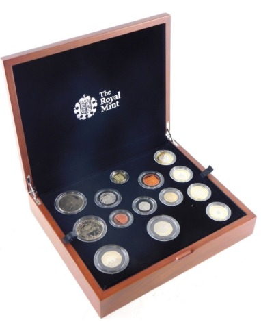 A 2015 United Kingdom proof coin set, in outer case and box.