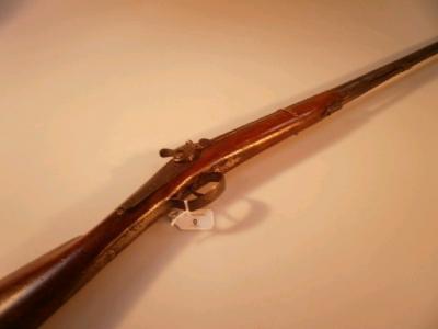 A 19thC Wand & Sons percussion rifle with barrel cleaner