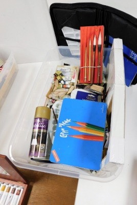 Artist related materials, to include Pip Seymour acrylic colours, paint pallet, Crimson and Blake colouring pencil and wax crayon set, various Crimson and Blake oil paints, canvases, paintbrushes, metallic gold finish spray can paint, Indian ink, acrylic - 3