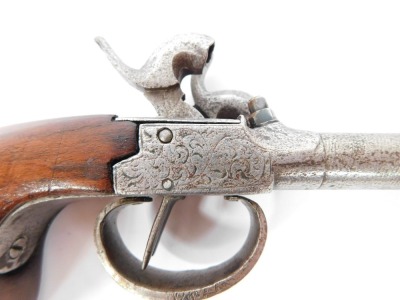 An early 19thC double barrel percussion pocket pistol, walnut handle, 20cm. - 2