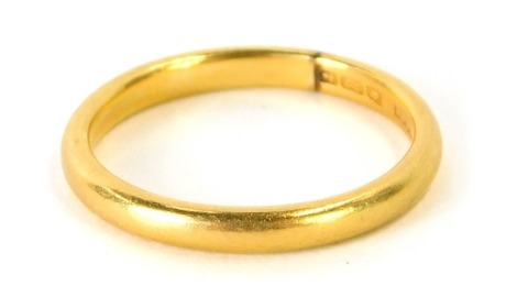 A 22ct gold wedding band, of plain design, size R, 4.5g all in.