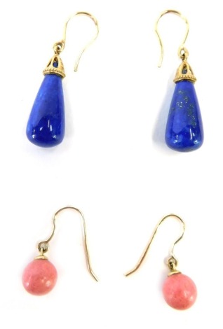 Two pairs of 9ct gold framed earrings, to include a pair of teardrop cut lapis earrings, 2.5cm high and a pair of pink stone set drop earrings, 9ct gold mounts, 8.4g all in.