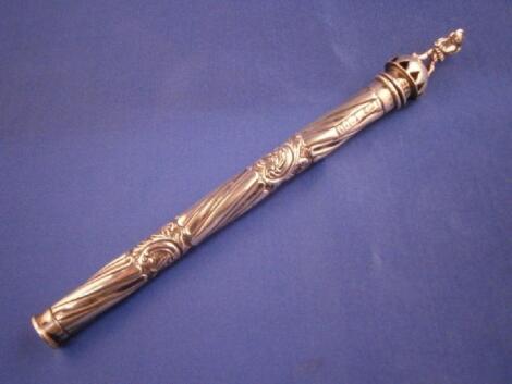 A Victorian silver bodkin case