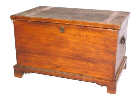 A Victorian grain painted pine blanket box, on bracket feet, 85cm wide.