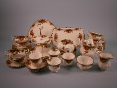 A Royal Albert Old Country Roses pattern part tea service etc