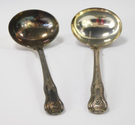 A pair of silver George IV toddy ladles, shell pattern, London 1820, 5 ¼oz.