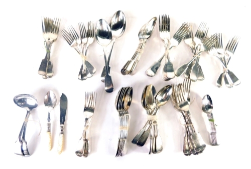 Various silver and silver plated flatware, to include early 20thC fiddle pattern by Walker & Hall, various others, tablespoon 18cm long, mother of pearl handle preserve spoon, various other flatware, etc. (a quantity)