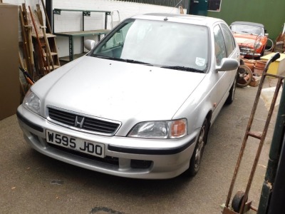 A Honda Civic, registration W595 JDO, petrol, silver, first registered 16th August 2000, MOT expired 13th Sept 2018. To be sold upon the instructions of the Executors. - 2