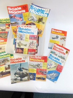 A group of Scale Model Magazines, mainly from 1970's. (1 box) - 3