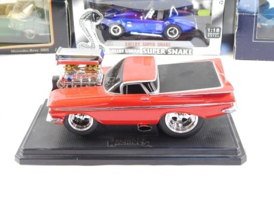 A group of diecast vehicles, 1:18 scale, comprising Maisto Mercedes Benz 300S, Shelby Cobra Super Snake, a Revell 69 Corvette Convertible, Motormax twin car set, Guiloy Ferrari Mythos, and a Muscle Machines American Muscle car, mainly boxed. (6) - 4